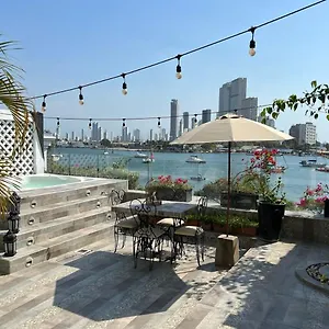 Dorado Plaza Boutique Calle Del Arsenal Cartagena